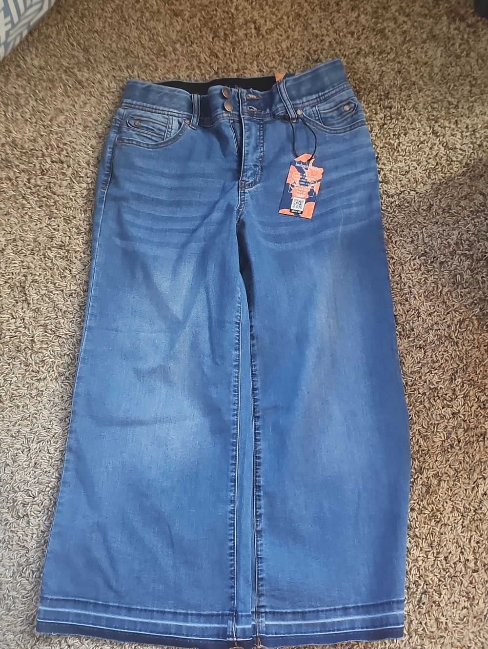 Wide-Leg Blue Denim Jeans - Flare Style